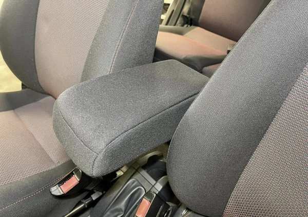 Opel Meriva cena 15500 przebieg: 195000, rok produkcji 2007 z Swarzędz małe 742